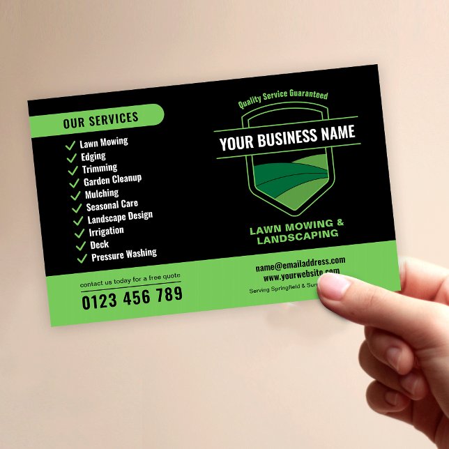Prospectus 14 Cm X 21,6 Cm Modern Landscaping Lawn Mowing Marketing (Modern Landscaping Lawn Mowing Marketing Flyer in Black and Green)