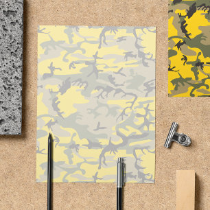 Prospectus 21,6 Cm X 24,94 Cm Camo jaune et vert, camouflage, militaire, armée
