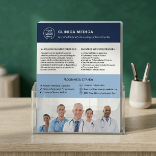 Prospectus 21,6 Cm X 24,94 Cm Code QR du logo du médecin de la clinique médicale