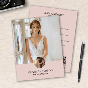 Prospectus 21,6 Cm X 24,94 Cm Entreprise Moderne de Photographe QR Rose Photo Pe
