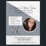 Prospectus 21,6 Cm X 24,94 Cm Services de notaire minimaliste mobile Photo QR FL<br><div class="desc">Flyers modernes pour les services de notaire public</div>