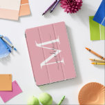 Protection iPad Air Monogramme rose vif - Script gris élégant féminin<br><div class="desc">Monogramme féminin élégante Monogramme féminin de couleur rose-rose moderne Couverture élégante pour iPad à script</div>