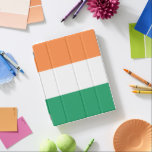 Protection iPad Irlande National Flag, standard irlandais, bannièr<br><div class="desc">The Tricolor : A Symbole of Hope and Unity - The Irish Tricolor, une tapisserie vibrante de vert, blanc et orange, est devenu synonyme de l'île d'Émeraude. Ce drapeau simple mais puissant porte dans ses plis une riche histoire et un symbolisme profond. - Une naissance rebelle - Le Tricolor a...</div>