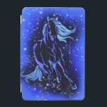 Protection iPad Mini Cheval Bleu Néon Couchant Au Lune Starry Night<br><div class="desc">Neon Blue Horse Running At Moonlight Starry Night Magic Animal Dessin - Choisissez / Ajoutez Votre Texte / Couleur Unique - Faites Votre Cadeau Spécial - Redimensionnez et déplacez ou retirez et ajoutez des éléments / image avec outil de personnalisation ! - Dessin et design par MIGNED. Vous pouvez également...</div>
