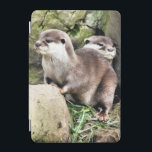 PROTECTION iPad MINI OTTERS<br><div class="desc">Une aquarelle design d'une paire de petites loutres très mignonnes.</div>