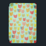 Protection iPad Mini Tête de chat coloré mignonne vert motif<br><div class="desc">De mignons têtes de chat colorées dansent à travers ce motif. Consultez ma boutique pour plus d'articles!</div>