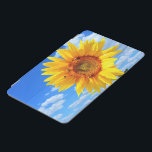 Protection iPad Mini Tournesol jaune et abeilles sur le ciel bleu - Jou<br><div class="desc">Tournesol Jaune et abeilles sur le Ciel Bleu - Jour d'été - Fleur de Photo Nature - Vous pouvez aussi personnaliser - Choisissez / Ajouter Votre Photo Unique - Image / Texte - Nom / Couleur / Police / Taille / Plus - Faites votre cadeau spécial - Redimensionnez et déplacez...</div>