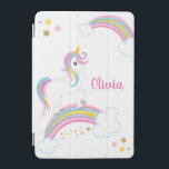Protection iPad Mini Unicorne arc-en-ciel magique personnalisée<br><div class="desc">Une jolie couverture iPad licorne avec étoiles et arc-en-ciel. Personnalisez avec son nom pour faire un cadeau amusant pour une fille!</div>