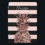 Protection iPad Pro Cover Ananas et bande rose rose élégant<br><div class="desc">Ananas rose d'or moderne et mignon,  arrière - plan à rayures roses et noires.</div>