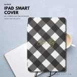 Protection iPad Pro Cover Élégant Moderne Simple Noir et or Plaid Script<br><div class="desc">Protégez votre iPad avec style grâce à cette couverture simple et élégante. Il dispose d'un classique mais moderne noir en vichy arrière - plan et tendance couleur or à la main police de script avec votre nom. Mettez à jour le modèle facile à utiliser avec votre choix de nom. Créez...</div>