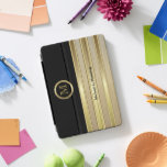 Protection iPad Pro Cover Élégant Monogram Gold Brush et noir<br><div class="desc">Élégant Monogram Styled iPad Couverture prêt pour vous de personnaliser. Remarque : Tous les domaines modèles n'ont pas besoin d'être changés. 📌 Si vous avez besoin d'une personnalisation plus poussée, cliquez sur le bouton "Cliquez pour Customiser plus loin" ou "Customiser ou modifier la conception" et utilisez notre outil de conception...</div>
