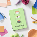 Protection iPad Pro Cover Illustration de style Sushi KAWAII personnalisée<br><div class="desc">Avec les illustrations de la variété de sushi,  ma fille et moi avons travaillé ensemble. Nous aimons les sushis et les illustrer ensemble était tellement amusant. Ce coque de tablette est sur un arrière - plan vert mais change de couleur comme souhaité. (disponible dans d'autres modèles)</div>