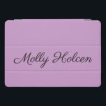 Protection iPad Pro Cover Jolies lettres sur Lavender-<br><div class="desc">Des lettres élégantes sur un joli arrière - plan diront à tous ceux qui possèdent l'équipement précieux à l'intérieur. Par Sharon Lee Hudson</div>