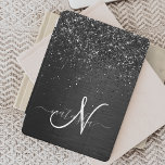 Protection iPad Pro Cover Monogramme d'étincelle à Parties scintillant noire<br><div class="desc">Personnalisez facilement ce design élégant et branché de couverture iPad avec une jolie parties scintillant brillante noire sur un arrière - plan métallique brossé noir.</div>