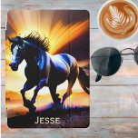 Protection iPad Pro Cover Monogramme du cheval de course<br><div class="desc">Découvrez l'esprit et la beauté d'un cheval de course avec notre extraordinaire couverture de tablette personnalisée. Protégez votre tablette dans le style et présentez votre amour pour ces créatures majestueuses. Améliorez votre expérience de tablette avec cet accessoire unique et captivant.</div>