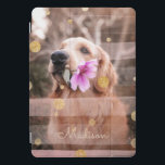 Protection iPad Pro Cover Pet Chien Photo Pink Ruban Chic Gold Parties scint<br><div class="desc">Ce design moderne vous propose votre photo préférée avec une couverture en ruban rose et des pois en parties scintillant dorée,  personnalisées avec votre nom. Parfait comme cadeau ou pour se gâter #personalizedcadeaux #photocadeaux #giftsforher #addyourown</div>