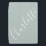 Protection iPad Pro Cover Script minimaliste Nom personnalisé Dusty Blue<br><div class="desc">Nom de la typographie de script minimaliste en coque ipad bleu Dusty</div>