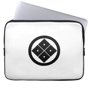 PROTECTION POUR ORDINATEUR PORTABLE 丸 に 隅 立 て 目 四 つ