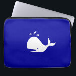 Protection Pour Ordinateur Portable Baleine blanche sur bleu<br><div class="desc">Ce n'est pas un hasard ! Si vous êtes créatif,  vous pouvez changer la taille et la position de la baleine,  ou la couleur de l'arrière - plan. Cliquez simplement sur "Customisez-le" et laissez le plaisir commencer!</div>