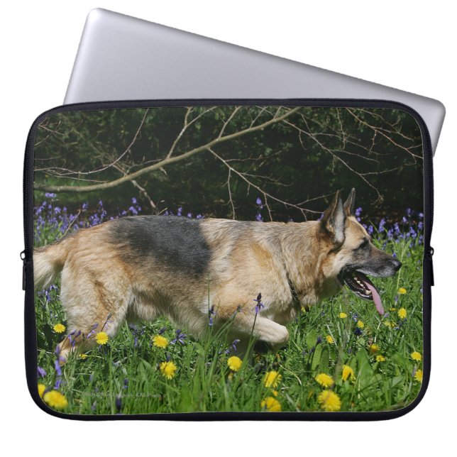 Protection Pour Ordinateur Portable Berger allemand en fleurs jaunes (Devant)