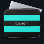 Protection Pour Ordinateur Portable Bright Aqua Black Horiz Preppy Stripe #3 Monogramm<br><div class="desc">Bright Aqua and Black Classic Preppy Horizontal Rugby Stripes #3 Nom Monogramme Un élégant motif à bande horizontale avec un modèle pour votre nom, vos initiales ou tout autre texte. Vous pouvez également customiser la police et la taille du texte, déplacer ou supprimer le texte, ajouter des champs de texte...</div>