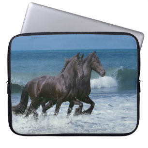 Protection Pour Ordinateur Portable Chevaux d'imaginaire : Frisons et mer