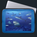 Protection Pour Ordinateur Portable Coque d'ordinateur portable 13 pouces<br><div class="desc">Ce coque à manche portable de 13 pouces est présenté avec une photo de requins dans la mer profonde. Customisez cet objet ou achetez tel quel.</div>