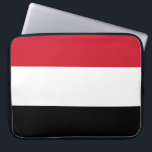 Protection Pour Ordinateur Portable Drapeau du Yémen<br><div class="desc">The Yemen flag is a tribande horizontale. The used colors in the flag are red,  white,  black. The proportion of the Yemen flag is 2:3. La Flag of Yemen a adopté en 1990. La première utilisation de la création de current flag design en 1990.</div>
