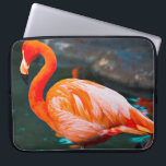 Protection Pour Ordinateur Portable Flamant rose rose Oiseau Photo Belle Gras Moderne<br><div class="desc">Laissez-vous inspirer chaque fois que vous regardez cette superbe pochette d'ordinateur portable en néoprène photographie d'un flamant rose, d'une orange vive, d'une pêche et d'un flamant rose qui s'allume dans une chaude journée d'été. Cette pochette pour ordinateur portable est disponible en trois tailles : 15", 13" et 10". Fait un...</div>