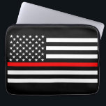 Protection Pour Ordinateur Portable Graphique du drapeau américain mince de la ligne r<br><div class="desc">La ligne rouge mince symbolique sur un drapeau américain comme démonstration de soutien aux pompiers et une idée cadeau pour les occasions de récompense, de remise de diplômes, de commémoration et de commémoration. Utilisez le lien "Contacter ce concepteur" pour nous contacter avec vos demandes de design spécial ou pour obtenir...</div>