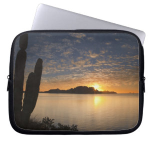 Protection Pour Ordinateur Portable Le lever de soleil sur Isla Danzante dans le golfe