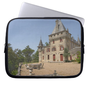 Protection Pour Ordinateur Portable Le magnifique Château de Pressac et jardin