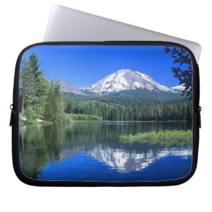Protection Pour Ordinateur Portable Le mont Lassen s'élève au-dessus du lac Manzanita