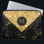 Protection Pour Ordinateur Portable Marbre noir et Parties scintillant or Design géomé<br><div class="desc">Design simple géométrique moderne avec combinaison de parties scintillant noir et or avec monogramme personnalisé. Toute combinaison de couleurs peut être demandée sur cette conception.</div>
