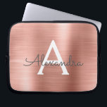 Protection Pour Ordinateur Portable Monogramme en acier inoxydable rose Rose Rose Rose<br><div class="desc">Manche Monogramme Élégante Rose Rose Or Faux Acier Inoxydable. Cette manche peut être customisée pour inclure votre nom initial et prénom.</div>