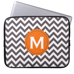 Protection Pour Ordinateur Portable Motif blanc gris-foncé de Chevron de monogramme