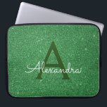 Protection Pour Ordinateur Portable Parties scintillant verte et étincelle Monogram ir<br><div class="desc">Green Faux Parties scintillant et Sparkle Elegant Birthday ou St. Patrick's Day Laptop Coque. Ce coque d'ordinateur portable vert irlandais peut être customisé pour inclure votre nom initial et prénom.</div>