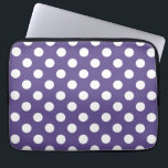 Protection Pour Ordinateur Portable Pois blancs sur ultra violet<br><div class="desc">La couleur de l'année de Pantone pour 2018 est ultra violet.</div>