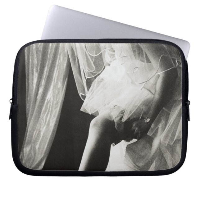 Protection Pour Ordinateur Portable <Preparing> par Kim Koza (Devant)