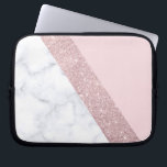 Protection Pour Ordinateur Portable rose de marbre blanc de parties scintillantes<br><div class="desc">Parties scintillantes roses d'or de faux géométrique élégant et élégant,  marbre blanc et bloc rose de couleur.</div>
