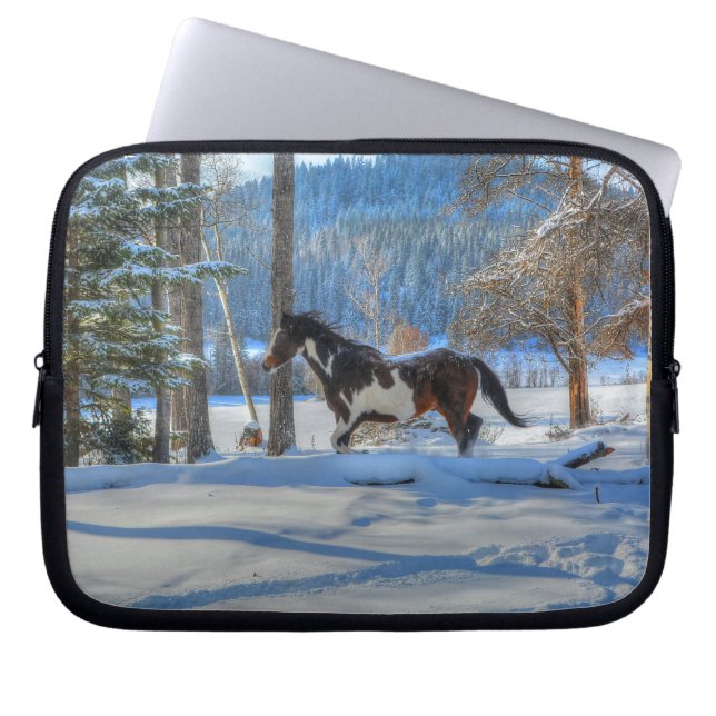 Protection Pour Ordinateur Portable Stallion Pinto Paint & Neige d'hiver (Devant)