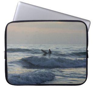 Protection Pour Ordinateur Portable Surfer attend