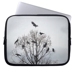 Protection Pour Ordinateur Portable Un arbre dans lequel beaucoup de corneilles ont le