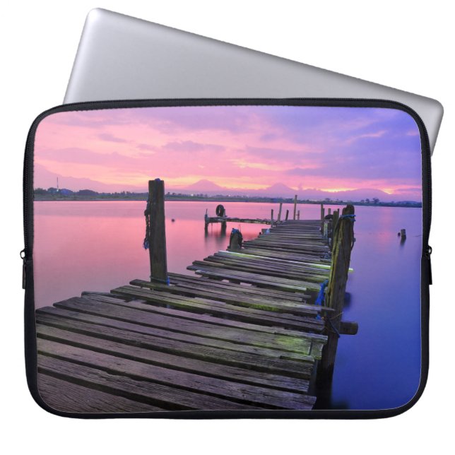 Protection Pour Ordinateur Portable Un pilier en bois (Devant)