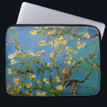 Protection Pour Ordinateur Portable Vincent van Gogh - Arbre aux amandes en fleurs<br><div class="desc">Floraison d'amandiers (1890) par Van Gogh est un post impressionnisme vintage d'art floral encore vie peinture. Branche d'un amandier en fleurs dans un jardin de printemps avec le ciel bleu en arrière - plan. Belles fleurs blanches fleuries. À propos de l'artiste : Vincent Willem van Gogh (1853-1890) était un peintre...</div>