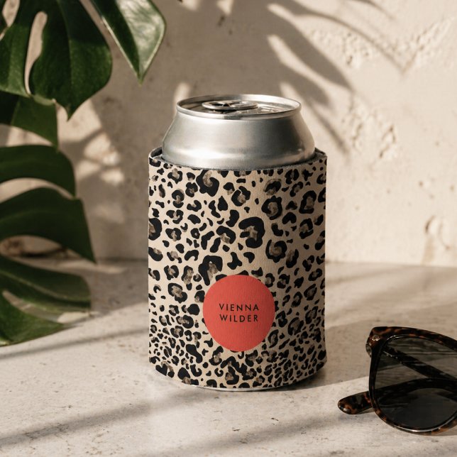 Protège-canette imprimé léopard | Glacières à soda (A fashionable can cooler that blends bold animal print with a polished personalized touch.)