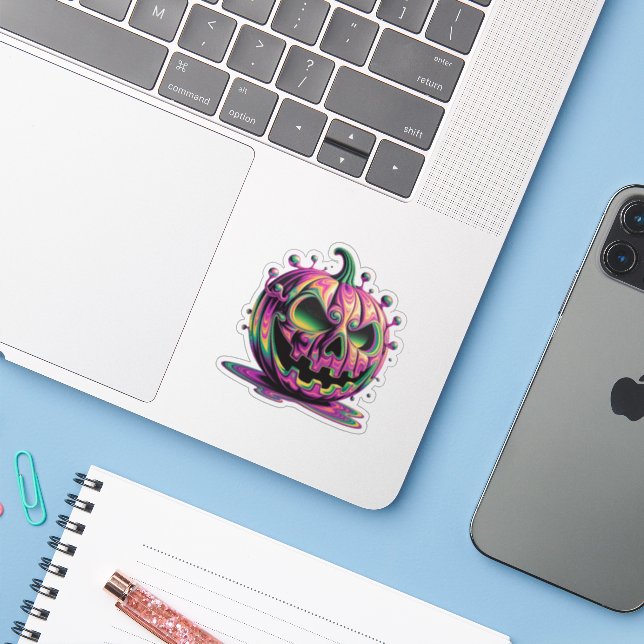 Psychedelic Grumpy Pumpkin Halloween Sticker (Ordinateur portable avec iPhone)