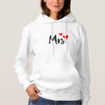 Pull À Capuche Futur Mme Shirt - Fiançailles ou anniversaire<br><div class="desc">Montrez votre statut "Mme" avec style avec cet adorable t-shirt avec un script noir audacieux et deux coeurs rouges. Que vous soyez marié(e), marié(e) ou fièrement pris(e), ce tee ajoute du charme à toute tenue. Idéal pour l'usure décontractée, les voyages en lune de miel, les douches nuptiales, ou comme un...</div>