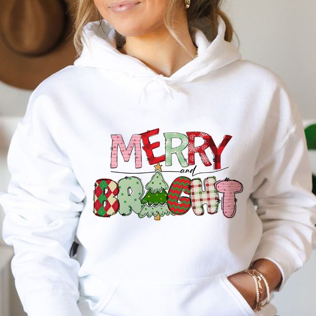 Pull À Capuche Joyeux Noël rouge vif (https://www.zazzle.com/merry_and_bright_family_holiday_merry_christmas_sweatshirt-256140573472012431)