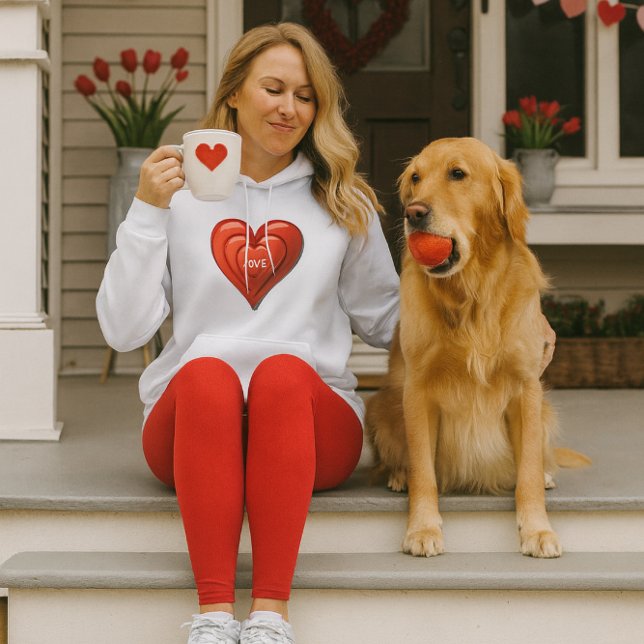 Pull À Capuche Saint Valentin Cœur Rouge Amour pour Elle  (Valentine’s hoodie with red heart and “Love” text—cozy style for dog lovers and porch moments.)